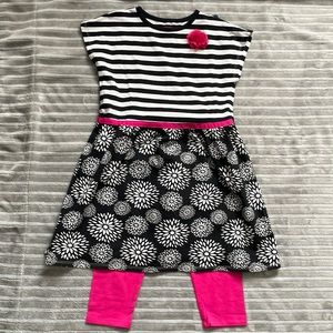 Cotton dress and capri leggings